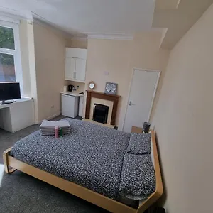 Immaculate 5-bed House Up To 8 People In Wallsend , Newcastle upon Tyne United Kingdom